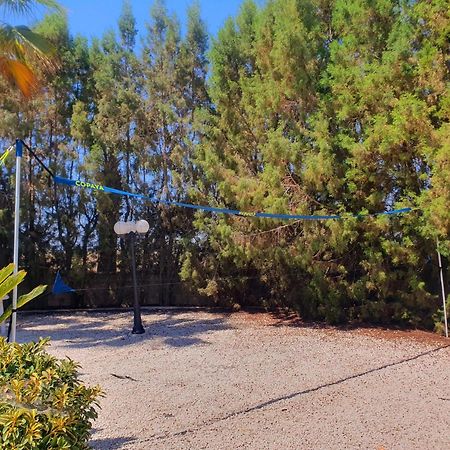 Larnaca Mansion Ideal For 3 Families Or More Buitenkant foto