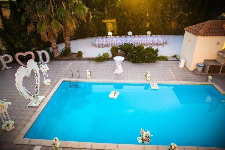 Larnaca Mansion Ideal For 3 Families Or More Buitenkant foto
