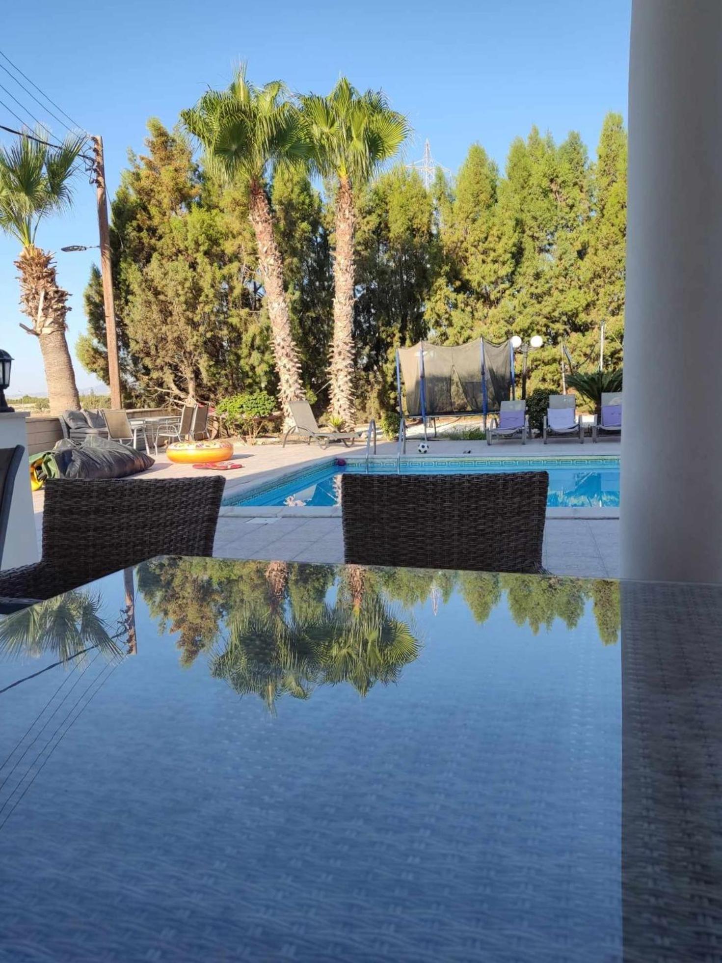 Larnaca Mansion Ideal For 3 Families Or More Buitenkant foto